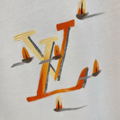 Replica Louis Vuitton LV T-Shirts Short Sleeved For Men #1470519 $60.00 USD for Wholesale