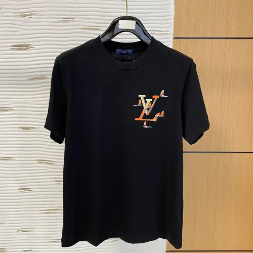 Wholesale Louis Vuitton LV T-Shirts Short Sleeved For Men #1470520 $60.00 USD, Wholesale Quality Replica Louis Vuitton LV T-Shirts