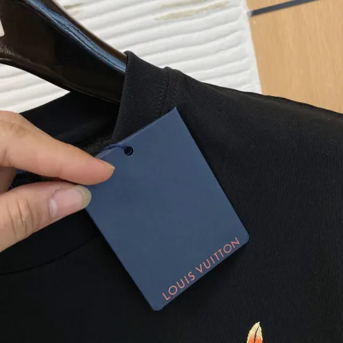 Replica Louis Vuitton LV T-Shirts Short Sleeved For Men #1470520 $60.00 USD for Wholesale
