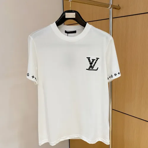 Wholesale Louis Vuitton LV T-Shirts Short Sleeved For Men #1470521 $60.00 USD, Wholesale Quality Replica Louis Vuitton LV T-Shirts