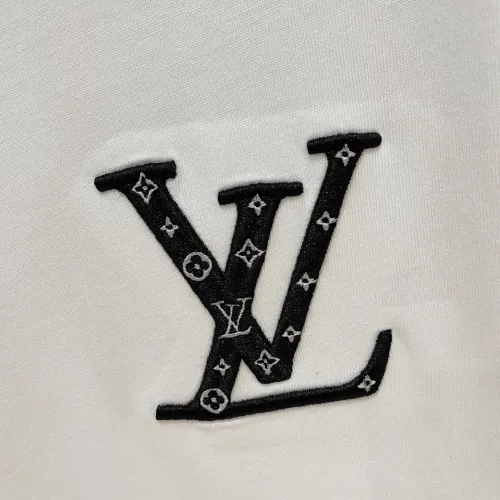 Replica Louis Vuitton LV T-Shirts Short Sleeved For Men #1470521 $60.00 USD for Wholesale