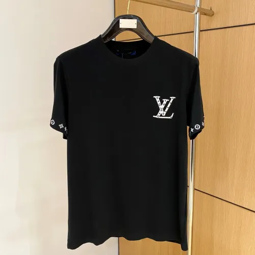 Wholesale Louis Vuitton LV T-Shirts Short Sleeved For Men #1470522 $60.00 USD, Wholesale Quality Replica Louis Vuitton LV T-Shirts