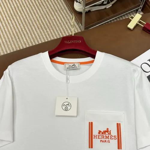 Replica Hermes T-Shirts Short Sleeved For Men #1470539 $60.00 USD for Wholesale