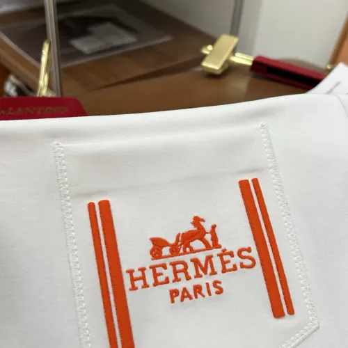 Replica Hermes T-Shirts Short Sleeved For Men #1470539 $60.00 USD for Wholesale