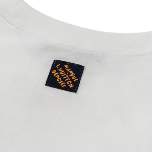 Replica Louis Vuitton LV T-Shirts Short Sleeved For Unisex #1470786 $52.00 USD for Wholesale