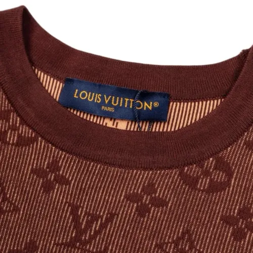Replica Louis Vuitton LV T-Shirts Short Sleeved For Unisex #1470803 $82.00 USD for Wholesale