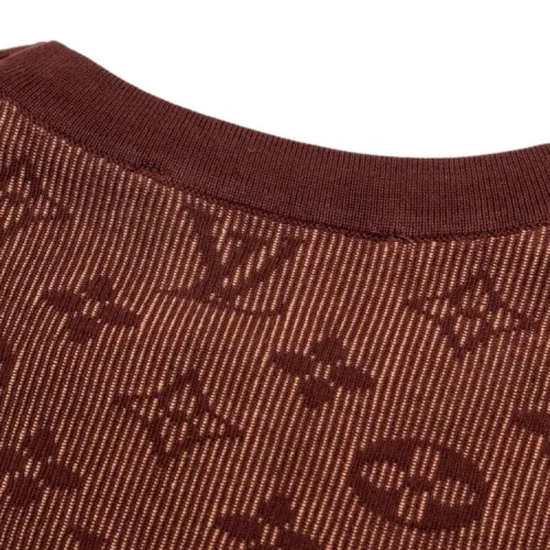 Replica Louis Vuitton LV T-Shirts Short Sleeved For Unisex #1470803 $82.00 USD for Wholesale