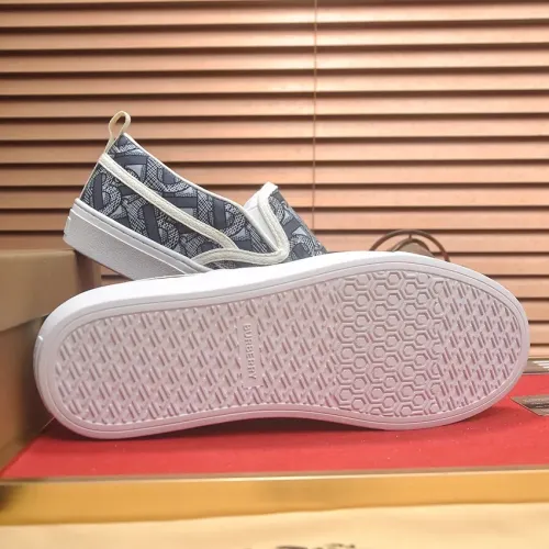 Replica Burberry Casual Shoes For Men #1471943 $80.00 USD for Wholesale