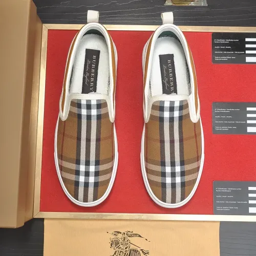 Replica Burberry Casual Shoes For Men #1471945 $80.00 USD for Wholesale