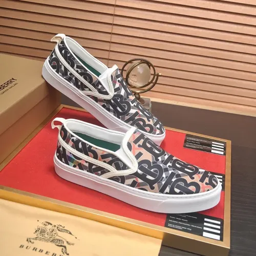 Replica Burberry Casual Shoes For Men #1471946 $80.00 USD for Wholesale