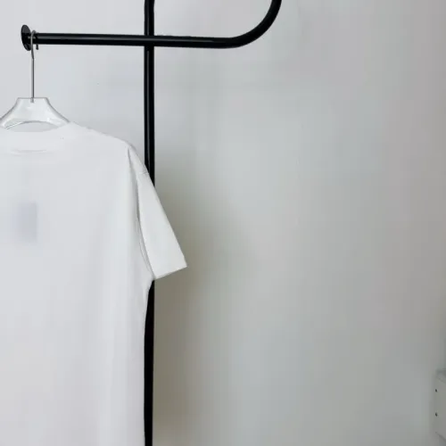 Replica Louis Vuitton LV T-Shirts Short Sleeved For Unisex #1473155 $39.00 USD for Wholesale
