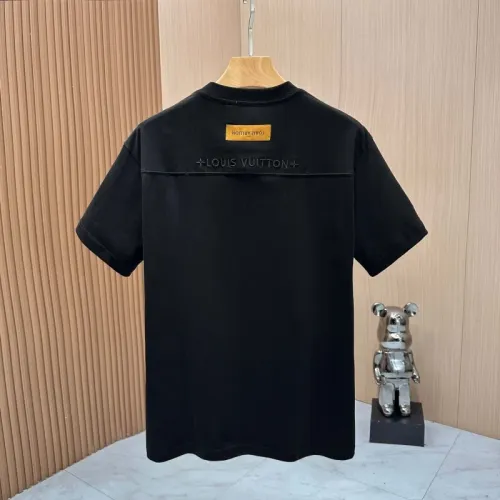 Replica Louis Vuitton LV T-Shirts Short Sleeved For Men #1473168 $45.00 USD for Wholesale