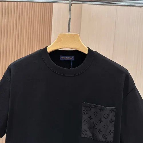 Replica Louis Vuitton LV T-Shirts Short Sleeved For Men #1473168 $45.00 USD for Wholesale