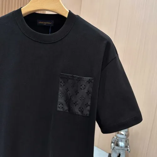 Replica Louis Vuitton LV T-Shirts Short Sleeved For Men #1473168 $45.00 USD for Wholesale