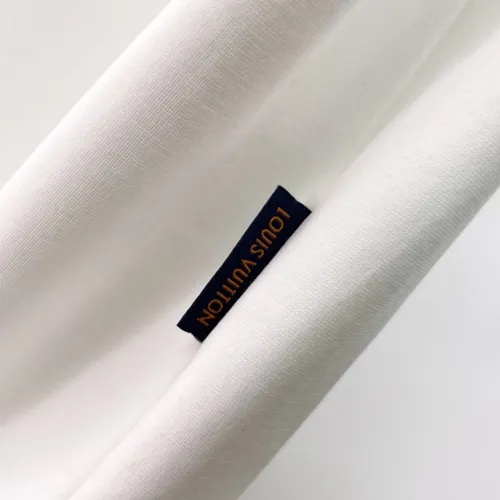 Replica Louis Vuitton LV T-Shirts Short Sleeved For Men #1473519 $48.00 USD for Wholesale