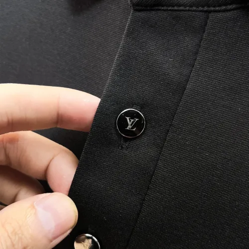 Replica Louis Vuitton LV T-Shirts Short Sleeved For Men #1473522 $48.00 USD for Wholesale