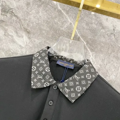 Replica Louis Vuitton LV T-Shirts Short Sleeved For Men #1473600 $45.00 USD for Wholesale
