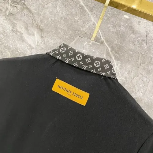 Replica Louis Vuitton LV T-Shirts Short Sleeved For Men #1473600 $45.00 USD for Wholesale