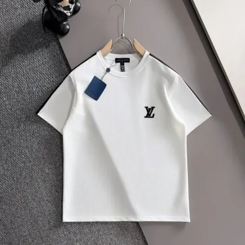 Replica Louis Vuitton LV Tracksuits Short Sleeved For Men #1473650 $64.00 USD for Wholesale
