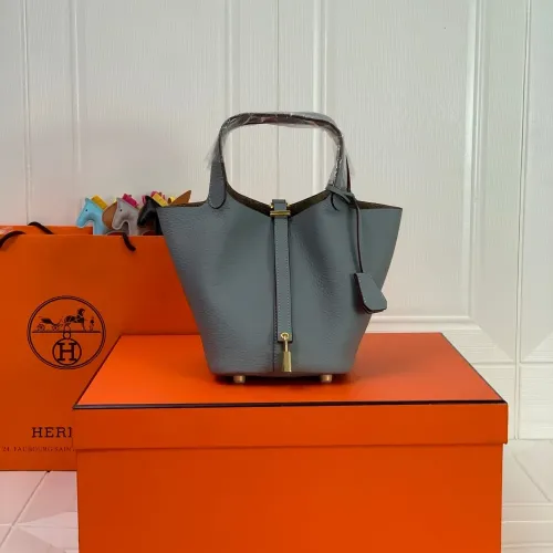 Wholesale Hermes AAA Quality Handbags In Gold For Women #1473728 $92.00 USD, Wholesale Quality Replica Hermes AAA Quality Handbags
