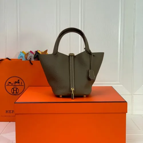Wholesale Hermes AAA Quality Handbags In Gold For Women #1473762 $92.00 USD, Wholesale Quality Replica Hermes AAA Quality Handbags