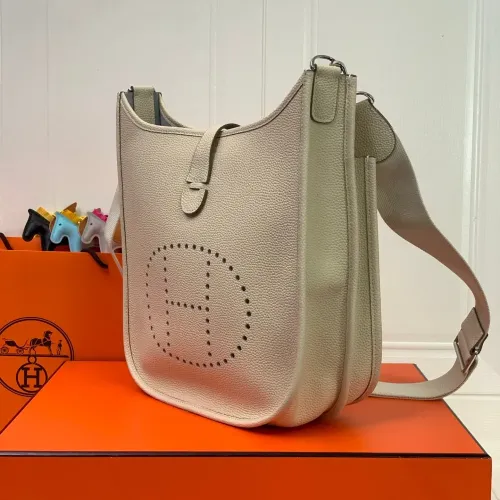 Replica Hermes AAA Quality Messenger Bags For Women #1474690 $98.00 USD for Wholesale