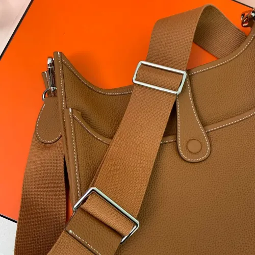 Replica Hermes AAA Quality Messenger Bags For Women #1474696 $98.00 USD for Wholesale