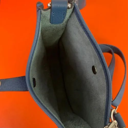 Replica Hermes AAA Quality Messenger Bags For Women #1474699 $76.00 USD for Wholesale