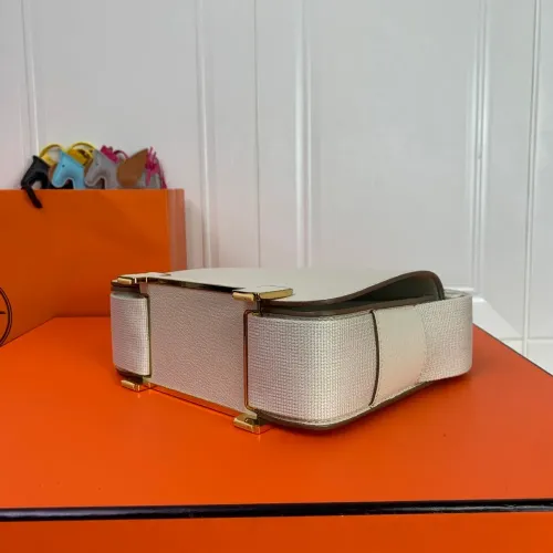 Replica Hermes AAA Quality Messenger Bags For Women #1474782 $108.00 USD for Wholesale