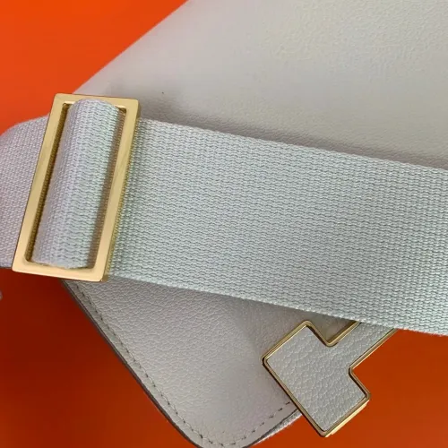 Replica Hermes AAA Quality Messenger Bags For Women #1474782 $108.00 USD for Wholesale