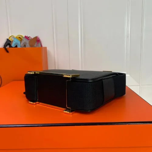 Replica Hermes AAA Quality Messenger Bags For Women #1474787 $108.00 USD for Wholesale