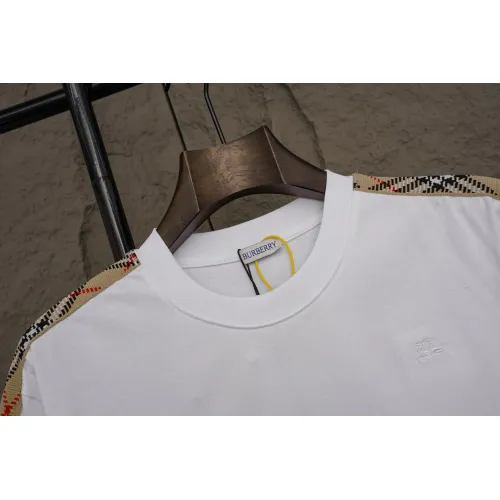 Replica Burberry T-Shirts Short Sleeved For Unisex #1475457 $40.00 USD for Wholesale