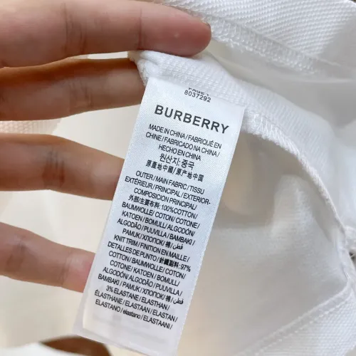 Replica Burberry T-Shirts Short Sleeved For Unisex #1476321 $68.00 USD for Wholesale