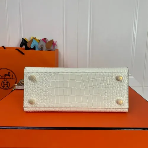 Replica Hermes AAA Quality Handbags For Women #1476413 $100.00 USD for Wholesale
