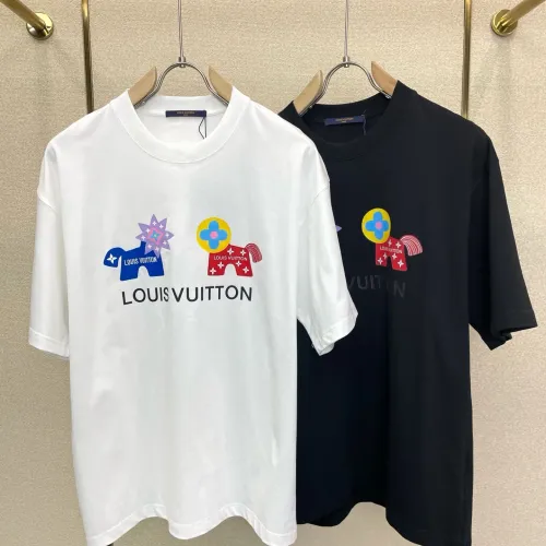 Replica Louis Vuitton LV T-Shirts Short Sleeved For Unisex #1477192 $52.00 USD for Wholesale