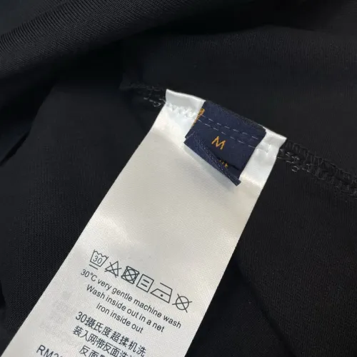 Replica Louis Vuitton LV T-Shirts Short Sleeved For Unisex #1477193 $52.00 USD for Wholesale