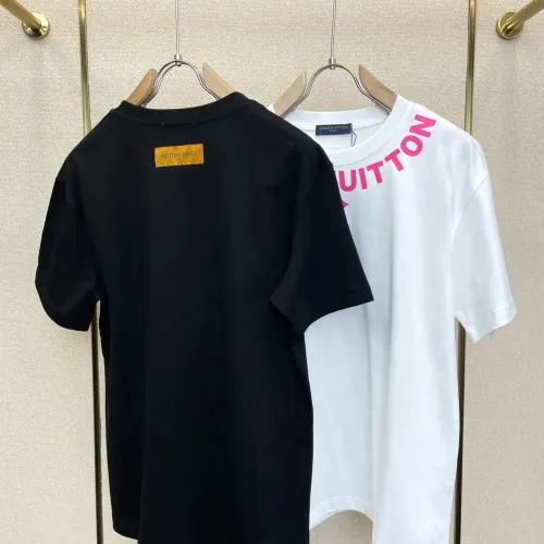 Replica Louis Vuitton LV T-Shirts Short Sleeved For Unisex #1477208 $56.00 USD for Wholesale