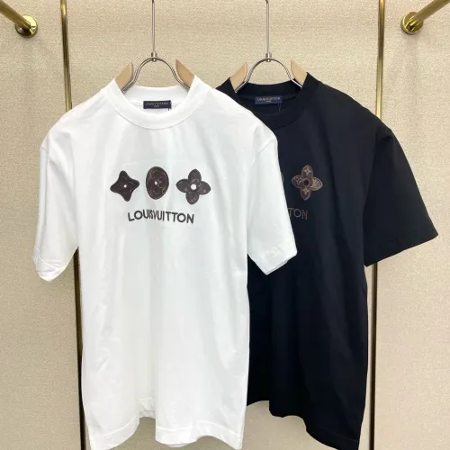 Replica Louis Vuitton LV T-Shirts Short Sleeved For Men #1477283 $80.00 USD for Wholesale