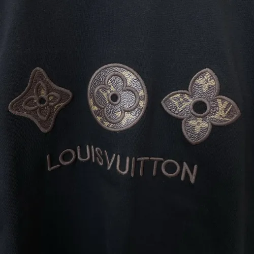 Replica Louis Vuitton LV T-Shirts Short Sleeved For Men #1477283 $80.00 USD for Wholesale