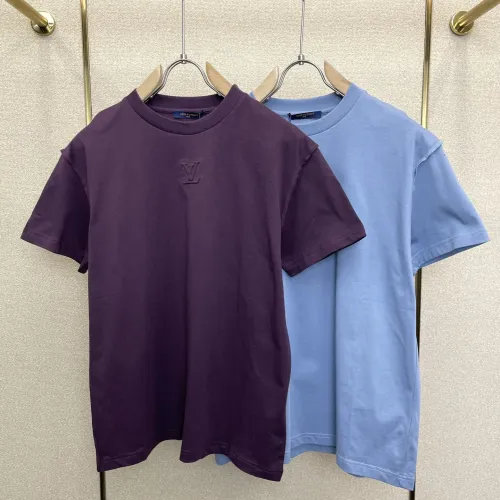 Replica Louis Vuitton LV T-Shirts Short Sleeved For Unisex #1477316 $60.00 USD for Wholesale