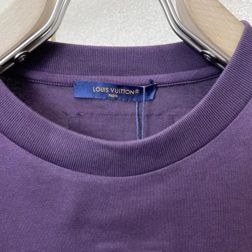 Replica Louis Vuitton LV T-Shirts Short Sleeved For Unisex #1477316 $60.00 USD for Wholesale