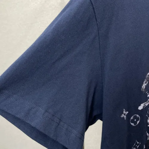 Replica Louis Vuitton LV T-Shirts Short Sleeved For Men #1477372 $76.00 USD for Wholesale