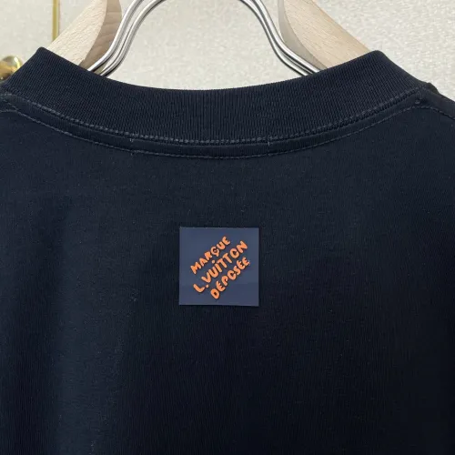 Replica Louis Vuitton LV T-Shirts Short Sleeved For Unisex #1477400 $52.00 USD for Wholesale