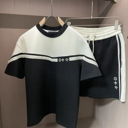 Wholesale Louis Vuitton LV Tracksuits Short Sleeved For Men #1477474 $122.00 USD, Wholesale Quality Replica Louis Vuitton LV Tracksuits