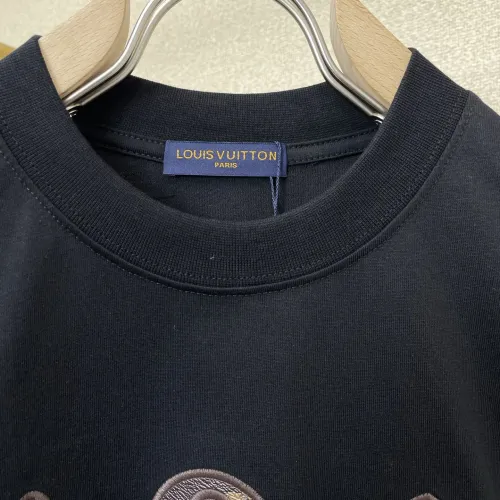 Replica Louis Vuitton LV T-Shirts Short Sleeved For Men #1477529 $80.00 USD for Wholesale