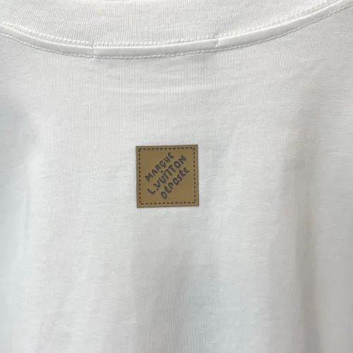 Replica Louis Vuitton LV T-Shirts Short Sleeved For Unisex #1477547 $52.00 USD for Wholesale