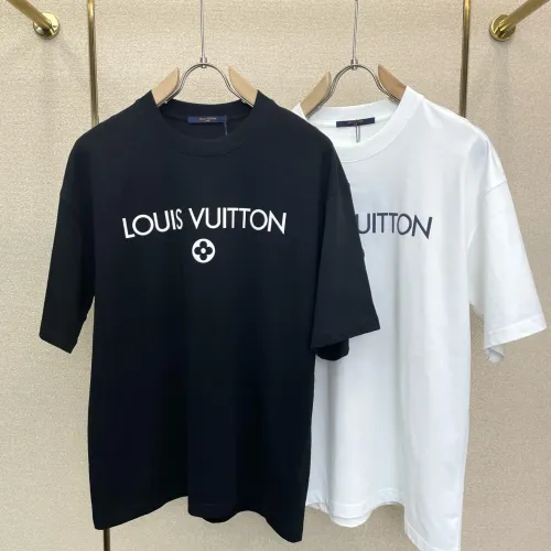 Replica Louis Vuitton LV T-Shirts Short Sleeved For Unisex #1477548 $52.00 USD for Wholesale
