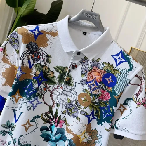 Replica Louis Vuitton LV T-Shirts Short Sleeved For Men #1477705 $96.00 USD for Wholesale