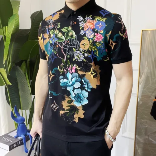 Replica Louis Vuitton LV T-Shirts Short Sleeved For Men #1477706 $96.00 USD for Wholesale