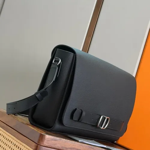 Replica Christian Dior AAA Man Messenger Bags #1477737 $185.00 USD for Wholesale